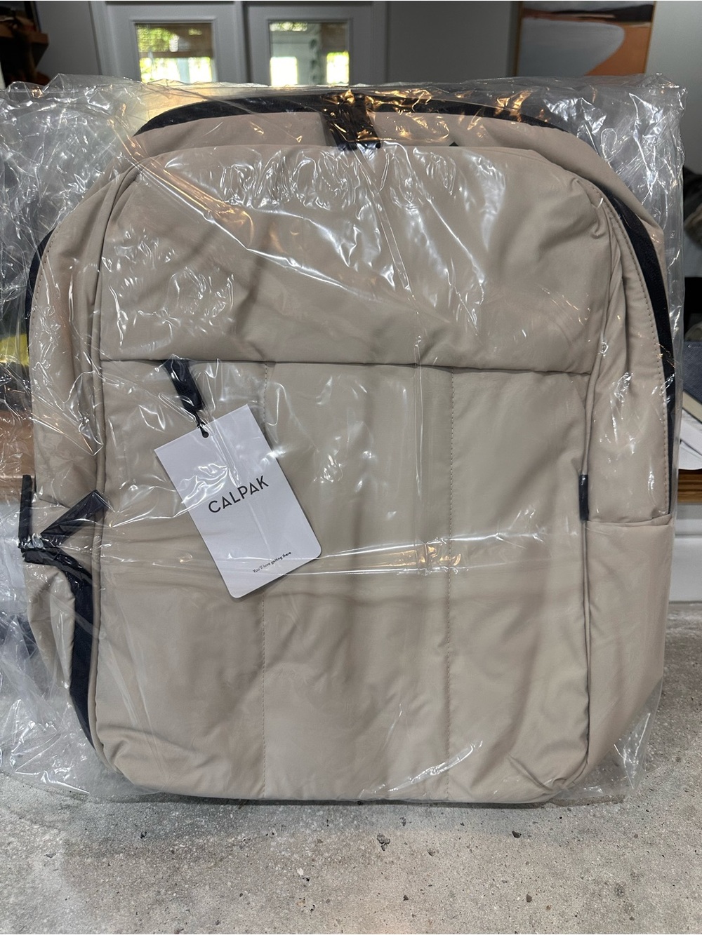 NWT Calpak Luka 17 inch Laptop Backpack in Oatmeal - Picture 4 of 4